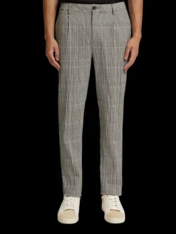 Blake Checked Cotton-Blend Seersucker Chino