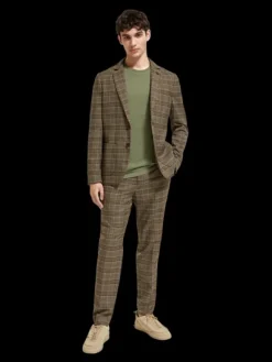 Classic Single-Breasted Blazer