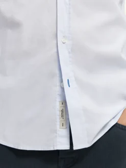 Essential Slim Fit Button Down