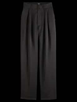 Faye High Rise Relaxed Tapered Leg
