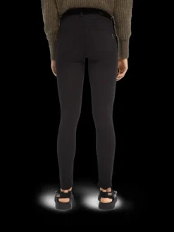 Haut High Rise Skinny Jeans | Stay Black