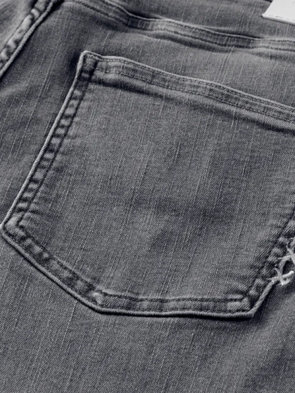 Haut Skinny-Fit Jeans — Latest Flame