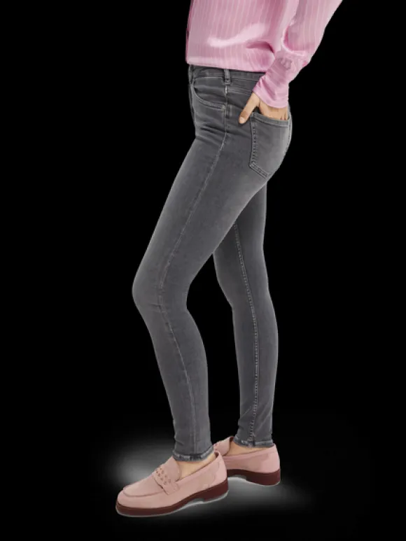 Haut Skinny-Fit Jeans — Latest Flame