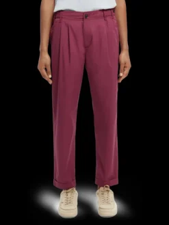 Loose Tapered-Fit Pleated Chino