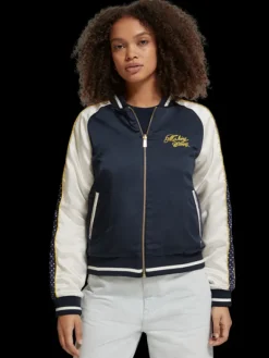 Making Waves Reversible Bomber Detail
