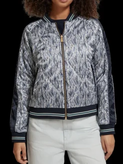 Making Waves Reversible Bomber Detail