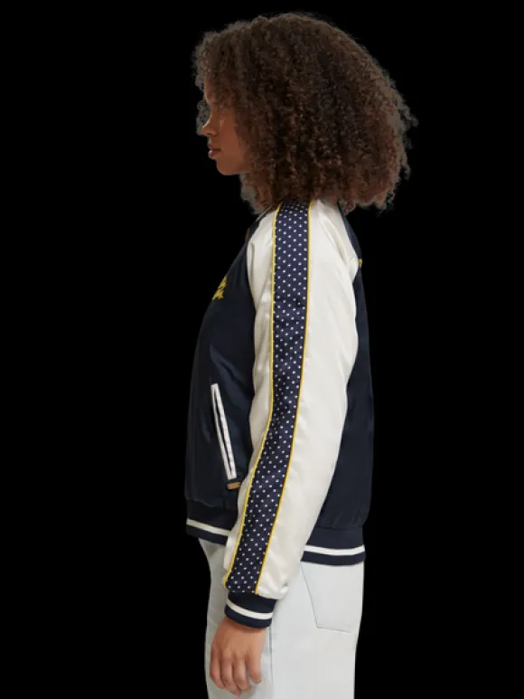 Making Waves Reversible Bomber Detail