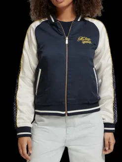 Making Waves Reversible Bomber Detail
