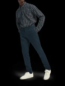 Mott Super-Slim Fit Classic Twill Chino