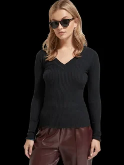 Ribbed V-Neck Pullover