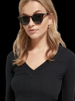 Ribbed V-Neck Pullover