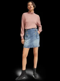 Roll Neck Pullover