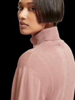 Roll Neck Pullover
