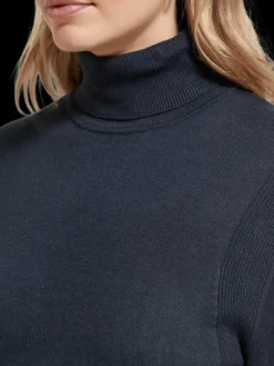 Roll Neck Pullover