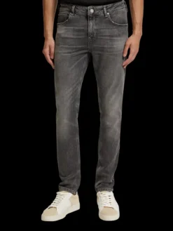 Skim Skinny Fit Jeans | True North