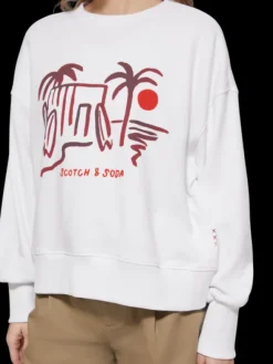 Slouchy Puffed Sleeved Graphic Sweatshirt